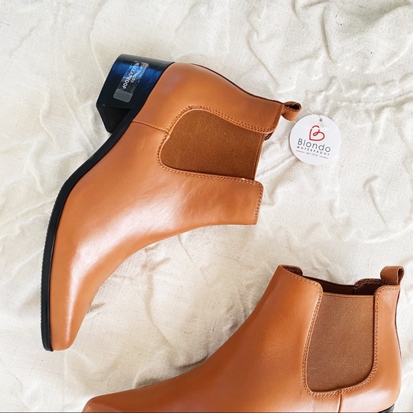 Blondo Emilia Waterproof Ankle Bootie New $162 - Picture 5 of 9